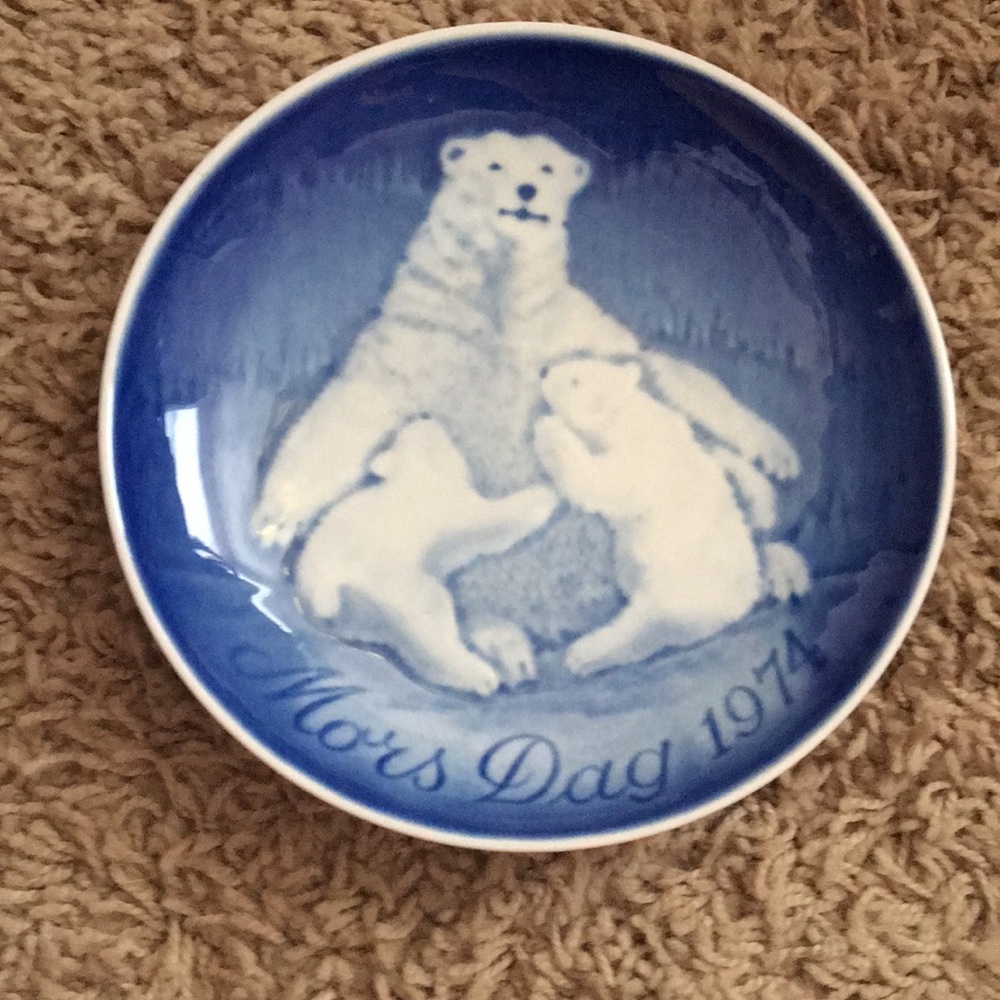 Vintage plate